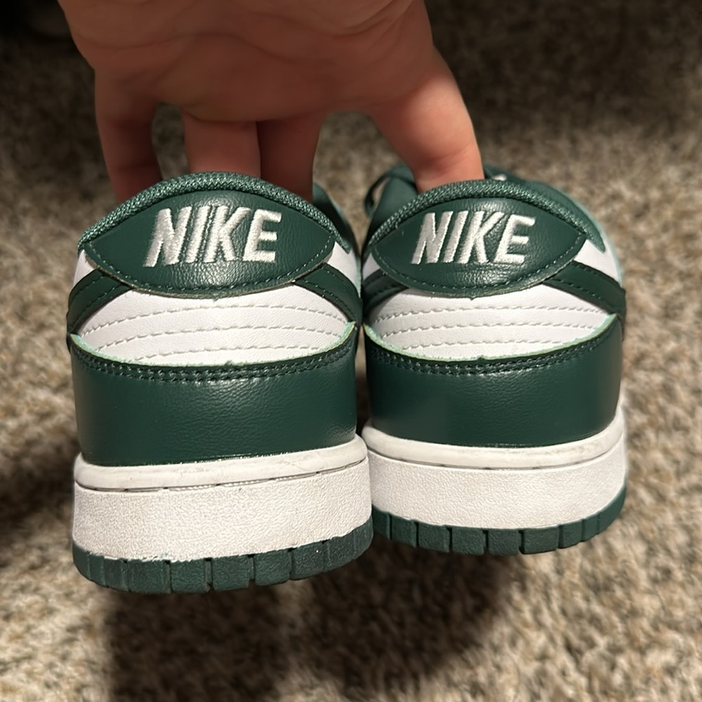 Nike Dunks - Picture 4 of 6